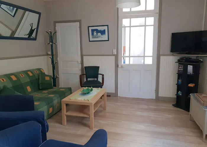 Maison De Charme Rénovée, Proche Et Commerces - Fr-1-476-76 La Faute-sur-Mer